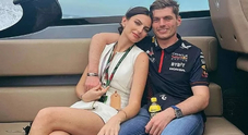 Verstappen visita cantiere nautico a Viareggio per comprare uno yacht. Insieme a lui la fidanzata brasiliana Kelly Piquet