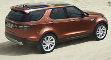 Salotto no limits, Land Rover svela la nuova Discovery: un concentrato di tecnologia