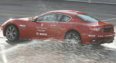 Conoscere l'auto per guidare sicuri: in pista con Bosch e la Maserati