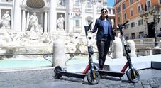 Roma, la sharing mobility si amplia. Dai monopattini alle bici, via al piano #StradeNuove