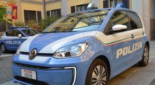 Volkswagen, la Polizia di Milano viaggia in elettrico: consegnata e-up! a batterie