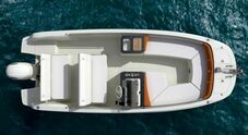 Pronto il primo Invictus della linea Capoforte: è l’SX200, barca di 6,10 metri al top per stile, eleganza e prestazioni
