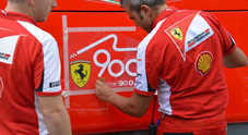 La Ferrari festeggia i 900 Gp con Vettel: «Coglieremo ogni opportunità per vincere»