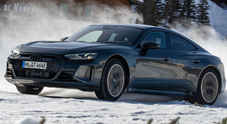 Al volante della Audi di serie più potente della storia, la RS e-tron Gt da 646 cv. La prova sul ghiaccio del lago di Misurina