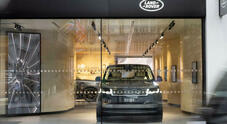 Jaguar Land Rover scrive ai concessionari: sospeso passaggio a modello di agenzia