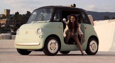 Fiat, arriva la Topolino dell'era moderna: elettrica e trendy. Ideale in città e sbarazzina nel look, guidabile dai 14 anni