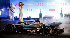 Nyck d'Arabia, la Mercedes di de Vries trionfa nel primo EPrix della 7^ stagione. Piazza d'onore per la Venturi di Mortara