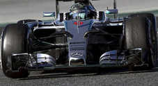 La Mercedes accelera e fa paura a tutti: Rosberg a Barcellona un giro da favola