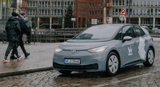 Volkswagen, car sharing elettrico con ID.3 ad Amburgo. Flotta 800 auto WeShare debutta dopo esperienza a Berlino
