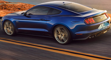 Ford Mustang, sempre più performante: look e dotazioni nuove, c'è il cambio a 10 rapporti