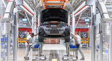 Audi, creatori di futuro: a casa della E-tron. Alla scoperta della fabbrica dove viene costruita la prima elettrica