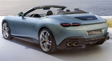 Ferrari svela Roma Spider, la “dolce vita” a cielo aperto. Capote in tessuto, prestazioni e piacere di guida da sogno