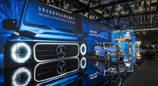Mercedes pianifica il taglio del 15% della forza lavoro in Cina. Interventi nelle unità per il finanziamento e la vendita