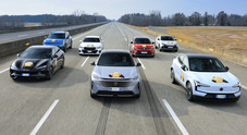 Car of the Year 2025: le 7 finaliste esposte a Milano. Fino al 15 dicembre al CityLife in piazza Burri