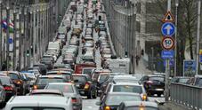 Bruxelles: stop auto diesel dal 2030, dal 2035 a benzina. La decisione del governo regionale della capitale belga