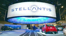 Stellantis, i risultati dell'anno vanno male. Exor vende il 4% della partecipazione in Ferrari