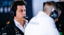 La Mercedes non si ritirerà: «Continueremo a correre nel Mondiale con Wolff come responsabile»