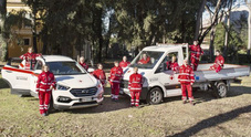 Hyundai Italia a sostegno della Croce Rossa, donati cinque veicoli per le emergenze
