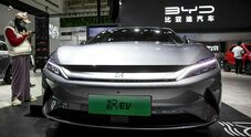 UE valuta dazi contro l’import di auto elettriche cinesi. Al vaglio l’apertura di un’indagine sui sussidi di Pechino