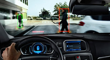 Tecnologia sostituisce guidatori disattenti. Frenata predittiva d'emergenza “vede” persone in millisecondi