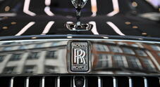 Rolls-Royce: aumenti del 10% in busta paga e bonus da 2.000 sterline per 1.200 dipendenti Gb, dopo record vendite 2021 (+49%)