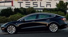 Tesla: richiama quasi 130.000 auto in Cina, problemi ai chip per la Model 3