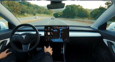 Musk, auto a guida autonoma di Tesla «entro fine anno». «Più vicini di quanto lo siamo mai stati, sarà di livello 4 o 5»