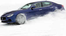 Ghibli e Quattroporte, attrazione integrale: show Maserati sulla neve
