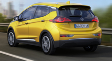 Ampera-e, l'elettrica Opel che sconfigge “l'ansia da ricarica”: 400 km di autonomia