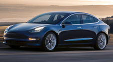 Tesla, Model 3 sbarca in Europa. La berlina arriverà con due distinte autonomie: 326 o 499 km