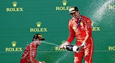 Doppietta Ferrari, Sainz in lacrime: «La vita è pazzesca». Leclerc: «Felice per il team»