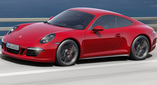 Porsche, infinita 911 Carrera: arriva la GTS in 4 versioni, il boxer va a 430 cv