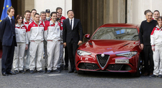 Alfa Romeo, Elkann e Marchionne svelano i segreti della Giulia al premier Renzi