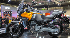 Moto Guzzi Stelvio riporta sulle “cime” l’Aquila di Mandello. Nuovo modello presentato al pubblico ad Eicma 2023