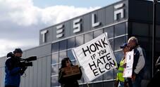 Tesla, la bufera non si placa: rimossa dal Salone di Vancouver per motivi di sicurezza