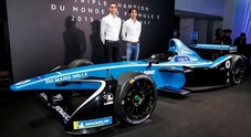 Formula E, nuova livrea per la Renault Z.E.17. Buemi e Prost al volante della monoposto elettrica