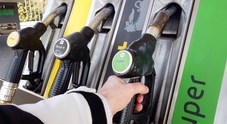 Carburanti, taglio 30 cent/litro prorogato al 17 ottobre. Decreto firmato dai ministri Franco e Cingolani