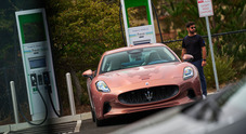 Maserati GranTurismo Folgore, l'eleganza elettrica del Tridente gira senza veli a Pebble Beach