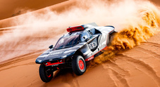 Dakar, un'astronave sulle dune: debutto dell'Audi Q RS e-tron, la belva elettrica