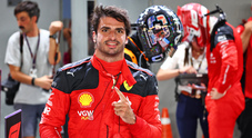GP Singapore, pole strepitosa di Sainz: «Sto vivendo un momento magico». Terzo Leclerc: «Mi è mancato qualcosa»