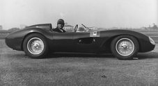 Da venerdì 12 aprile Napoli avrà Piazza Mennato Boffa, pilota che nel 1960 vinse il Gran Premio di casa a Posillipo