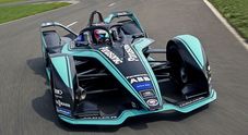 Jaguar svela la sua I-Type 3 Gen2 e conferma Piquet Jr ed Evans per la prossima stagione