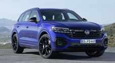 Volkswagen, arriva la Touareg che non ti aspetti: versione R da 462 cv e propulsione ibrida plug-in