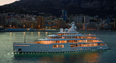La principessa di Montecarlo: al Grand Prix di Monaco c’è il giga yacht Luminosity di Benetti, 107 metri di lusso e hi-tech