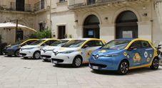 4USMobile, debutta il car sharing nella zona di Lecce. Nella flotta le elettriche Renault Zoe