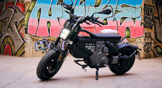 CE 02, l'elettrizzante ed originale scooter firmato Bmw