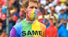 Vettel indossando la maglietta arcobaleno pro LGBT e anti Orban durante l'inno ungherese ha fatto infuriare la FIA
