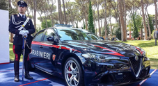 Carabinieri e Presidenti, le istituzioni s'inchinano al nuovo gioiello Alfa Romeo