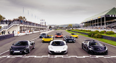 McLaren, un decennio di innovazione e successi protagonisti a Goodwood. Parata di supercar dalla 12C alla Elva
