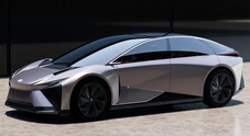 Lexus LF-ZC, anticipa l’elettrica che arriverà nel 2026 e sarà tutta intelligenza e gigacasting